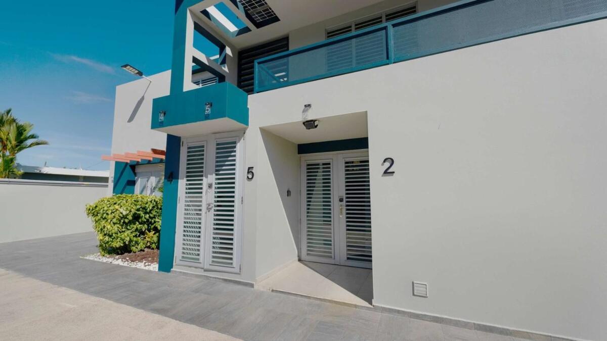 Aquaville Dorado Moderna A Studio 7 Exterior foto